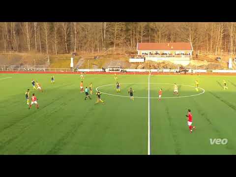 Referee situation: Advantage goal 15