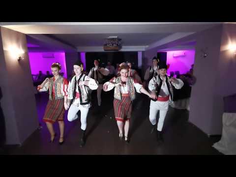 Ansamblul Doinita - dans popular din Moldova la botez