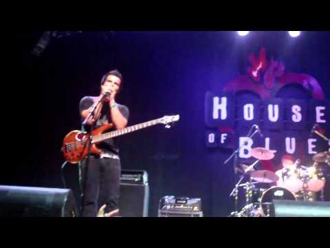 The Caffiends- Linoleum by NOFX (live at The House of Blues)