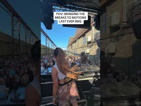 Harriet Jaxxon - 4 Me - OUT NOW