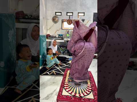 Si doi solat nya kebalik #shorts #minivlog #comedy #sidoii