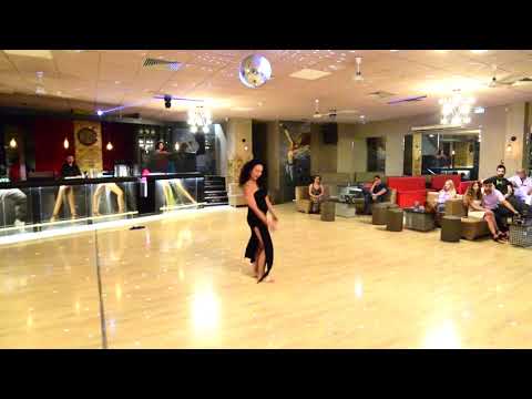 CLASSIC SONG  by Fani Thalassinou ( Mohamed Kazafy Level 1) أنا مخلصالك - ميادة الحناوي