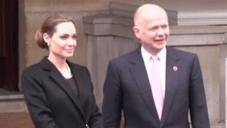 William Hague praises Angelina Jolie&#39;s &#39;bravery&#39;