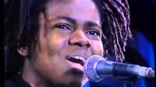 Tracy Chapman - Talkin&#39;bout a Revolution (Free South Africa, Live 1990)