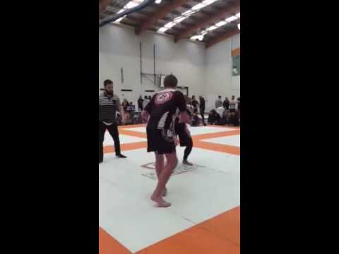 Chris Perez vs Campbell Symes @ Grappling Industries 62.