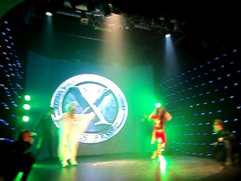 Stripperella e Dany Cowlt - Noite em Hollywood Blue Space 13/08/2011