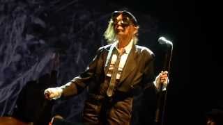 Brigitte Fontaine &quot;Samuel Hall&quot; (reprise de Bashung) live @ La Philharmonie 2 Paris 10/11/2015