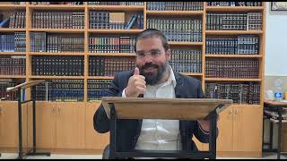 הרב חיים סרוסי - פרשת כי תצא - הלקחים והמוסר מפרשת בן סורר ומורה (הרב חיים סרוסי) - התמונה מוצגת ישירות מתוך אתר האינטרנט יוטיוב. זכויות היוצרים בתמונה שייכות ליוצרה. קישור קרדיט למקור התוכן נמצא בתוך דף הסרטון