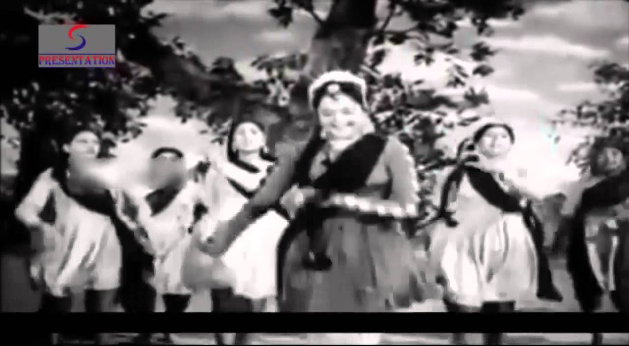 Ek Mai Ek Tu Lyrics | Anjaan | Lata Mangeshkar | Hemant Kumar