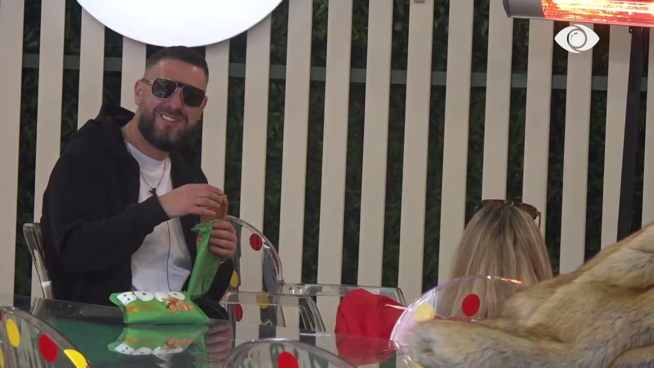 Rogerti-Selin: Ti këtu je për marrëdhënie, Miri të ka kllaposur…