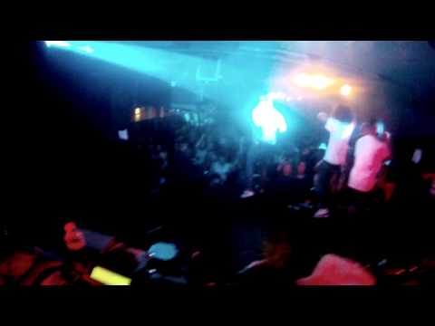 Mr. Polska & Nouveau riche crew dropping 'uit me plaat'!