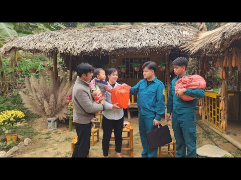 A meaningful gift from the police to a single mother and her young son.