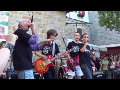 IMPACTO AZULEJO FRIO CON EL DROGAS