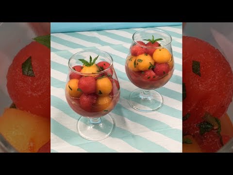 Salade melon - pastèque avec menthe et Porto - Recette