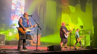 Bowling For Soup - Girl All The Bad Guys Want live at Grimsby Auditorium 14/4/2022