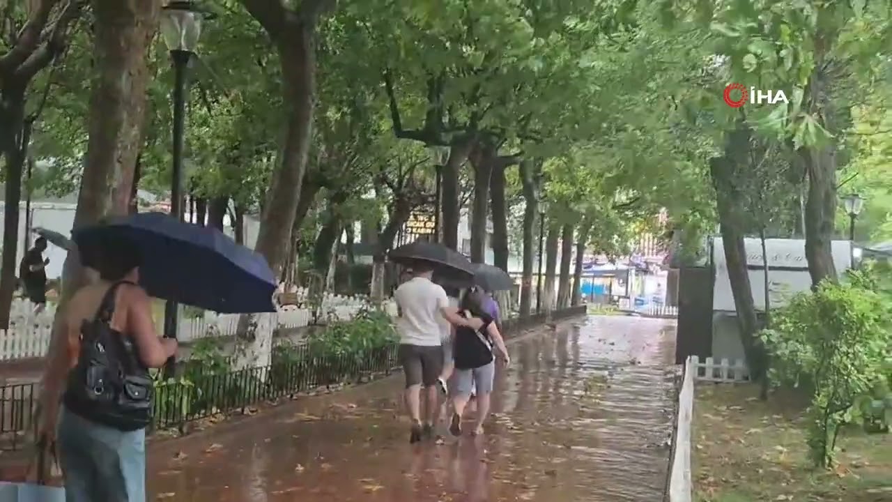 Sağanak hayatı olumsuz etkiledi