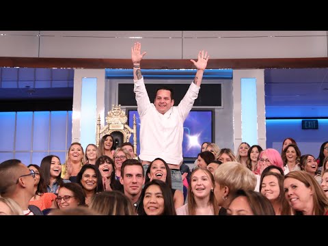 エレン、エレンタトゥーでスーパーファンに「インクマスター」サプライズを与える (Ellen Gives an 'Ink Master' Surprise to Superfan with Ellen Tattoo)