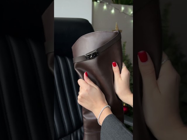 Чоботи жіночі шкіряні байка хутро 592641 Чорний Стильні коричневі чоботи з натуральної гладкої шкіри