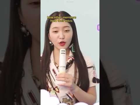 How other members hold their mics vs  Irene 🤣