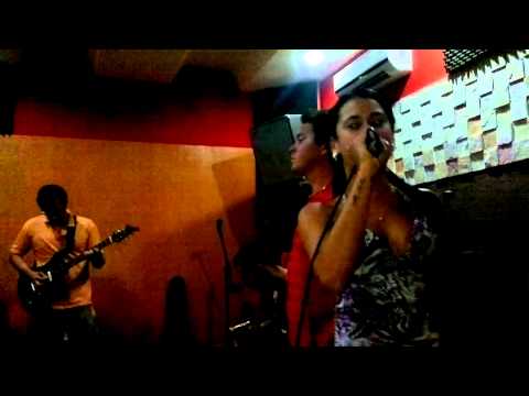 ANNY LOVE E BANDA VELOSTE AGORA BABA ENSAIO