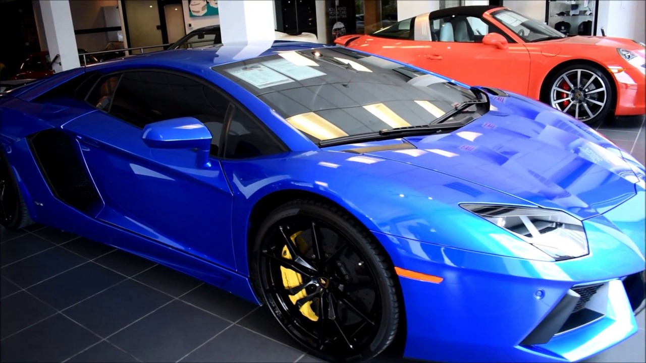 Porsche Manhattan Motorcars, New York, USA