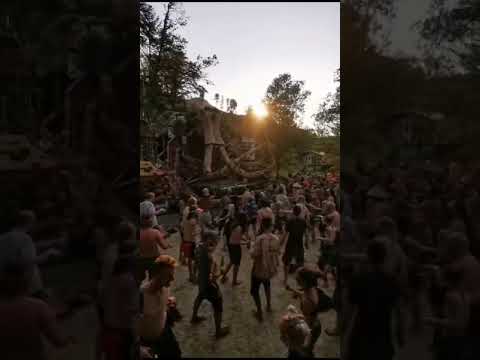 whats this  ?  A joint  ? Masters of puppets festival 2023  Rage Stage -
