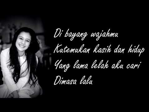 Negeri di Awan (Lirik) - Priska