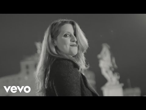 Noemi - La borsa di una donna (Official Video)