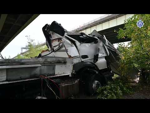 Dashcam footage captures moment lorry plunges from M6 Thelwall Viaduct