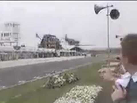 Ray Hanna Spitfire Low Pass - Goodwood 1998