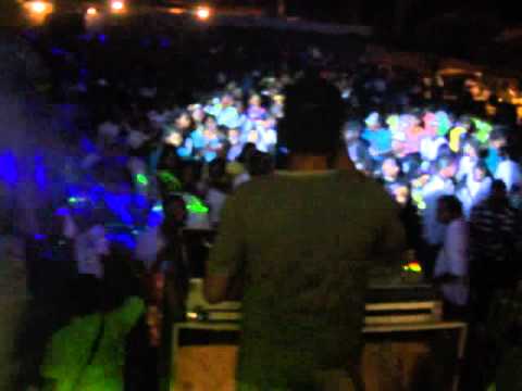 Rey de Rocha en rerito nuevo.. tema lindo le dicen.. LA PROPIA GRUA.. ESTO LO HACE EL TWISTER