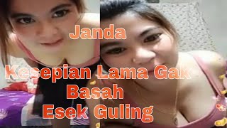 Download lagu Janda Kesepian Lama Gak Basah Esek Esek Guling Big... mp3
