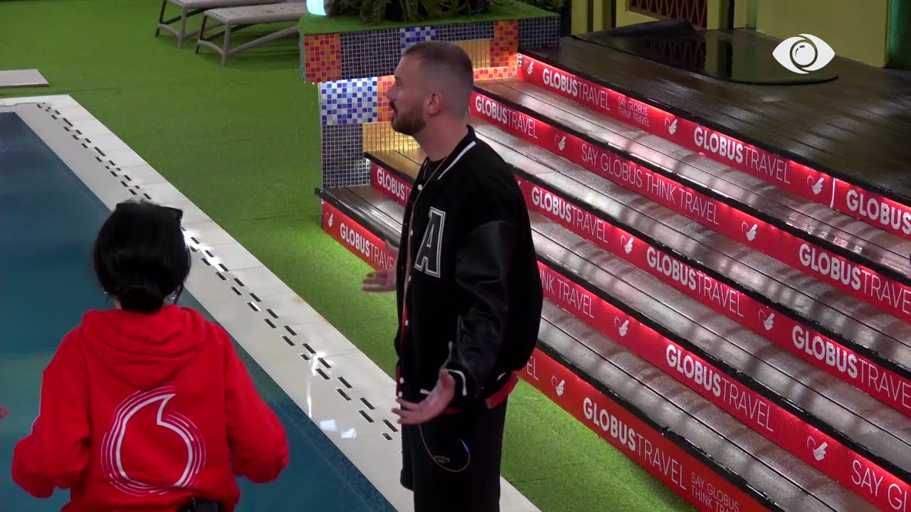 “Unë puthem kur të dua vetë”/ Romeo i mërzitur pas debateve për skenën teatrale