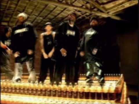 D-12 feat EMINEM, Leave Dat Boy Alone, clip.........