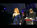 Reba McEntire - Somebody Should Leave (Hollywood Bowl, Los Angeles CA 4/1/2023)