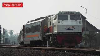 preview picture of video 'Aktivitas Kereta Api Pagi Stasiun Kutoarjo Part 2'