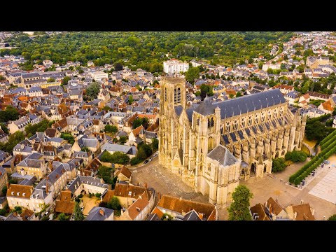 Bourges is a charming historic city located in the heart of France, within the Centre-Val de Loire.