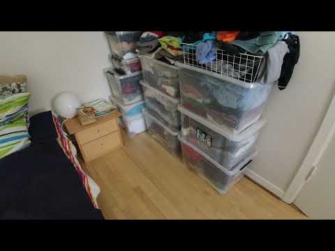 MongoTV_6236 - Kigger På Flyttekasser i Forstue Stået 7 År - Del 112 - Forsøger At Rydde Op