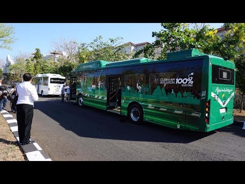 PT. Bakrie & Brothers Tbk Perkenalkan Mobil Listrik Ramah Lingkungan di Bali