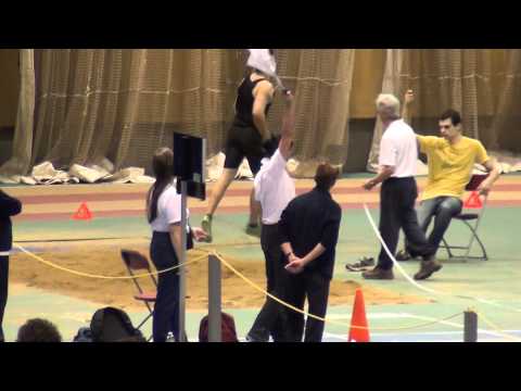 Blackburn saute 7.31m pour la victoire au Provincial Civil 2012 !