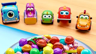Brincando com os carrinhos Mocas! Desenhos animados em português. Desenho animado infantil