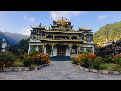 #Beautiful_monastry and #Biggest_statue of guru padma sambhawa at  pharping dallu