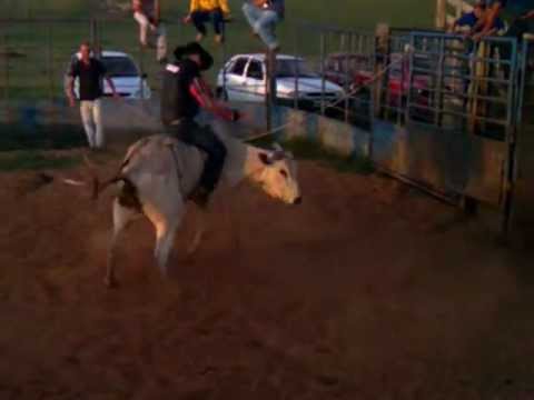 Tom x rochedo (cia JF) tatui-sp