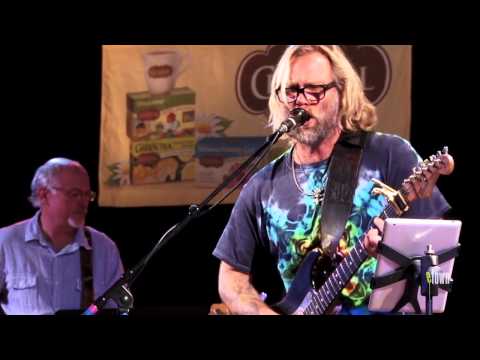 Anders Osborne - "Echoes Of My Sins" (eTown webisode 283)