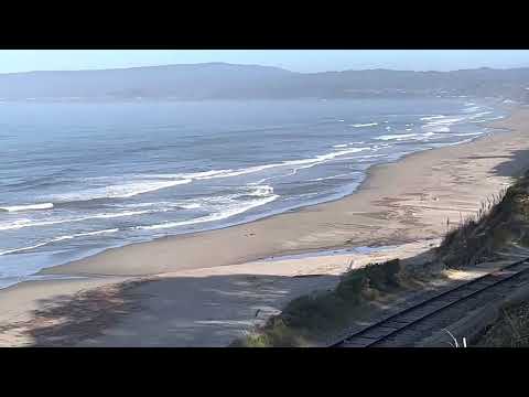 4/13/23 0830 surf report. A bit of fun might be possible out there.