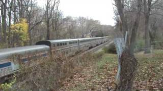 preview picture of video 'AMTRAK's Capitol Limited passing Garrett Park (MD)'
