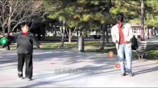 Video : China : Diabolo in TuanJieHu Park 团结湖公园, BeiJing - video
