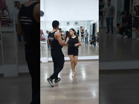 Aprendete estos pasos de CUMBIA!