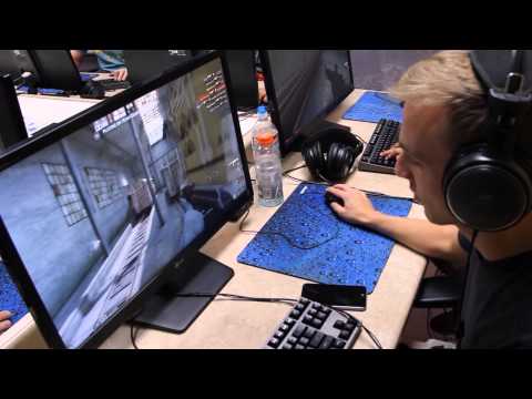 Jordan 'n0thing' Gilbert Visits GameSync's Weekly Counter-Strike LAN Party