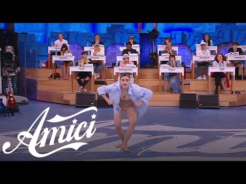 Amici 20 - Giulia - Dog days are over